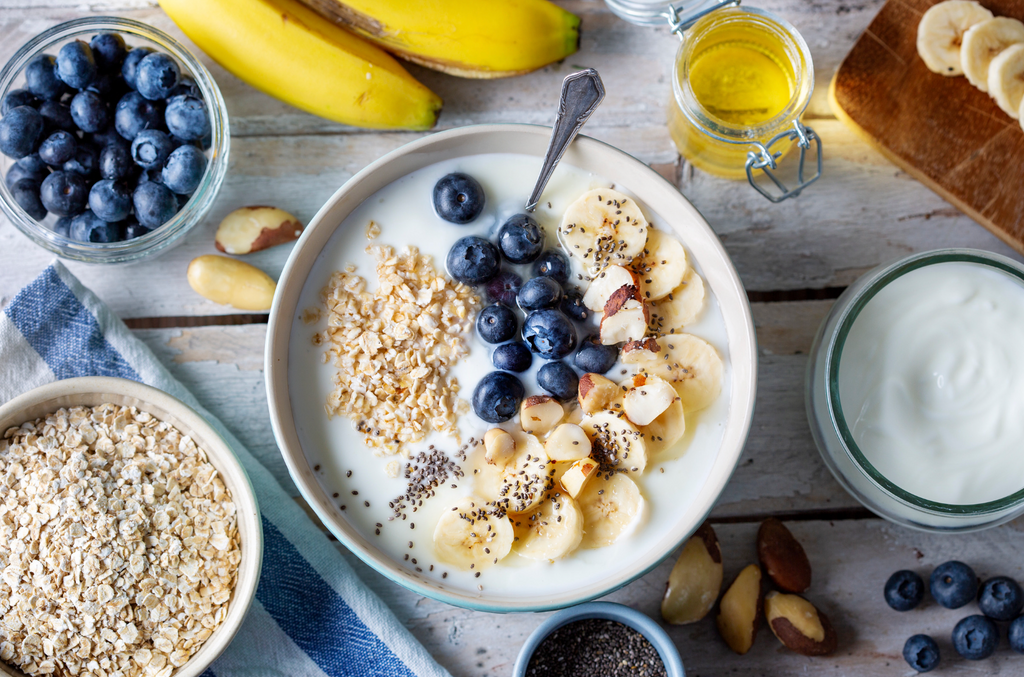 Prebiotics vs Probiotics: What's the Difference?